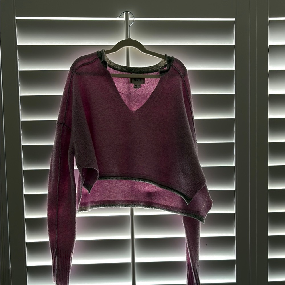 BDG Pink V-Neck Sweater Casual Knit